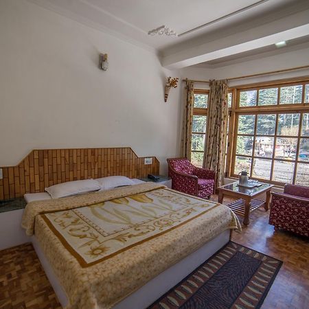 Hotel Satkar Residency - Riverside Old Manali Buitenkant foto