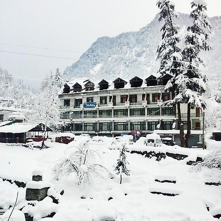 Hotel Satkar Residency - Riverside Old Manali Buitenkant foto