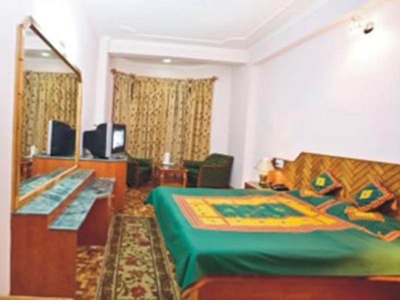 Hotel Satkar Residency - Riverside Old Manali Buitenkant foto