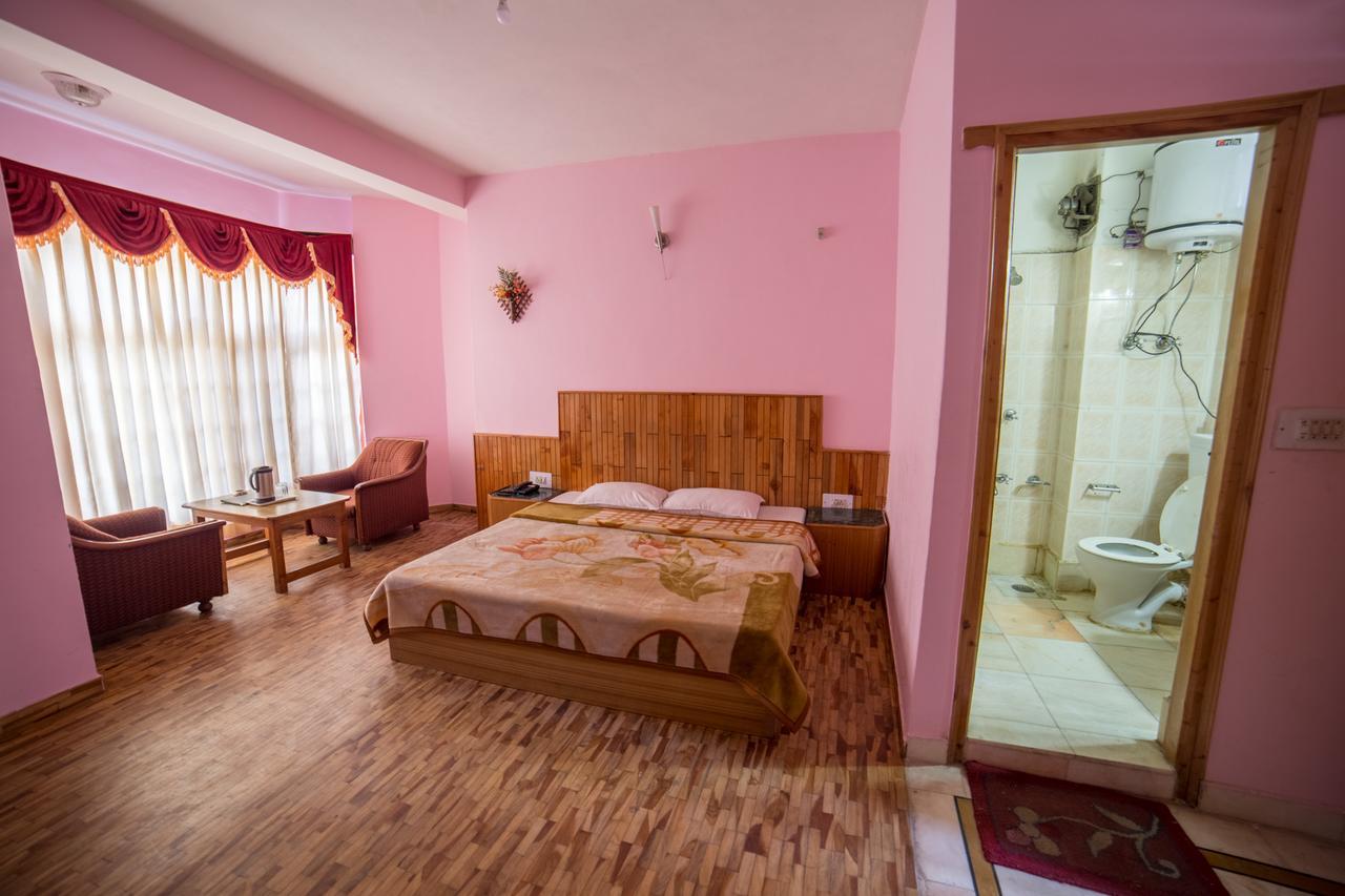 Hotel Satkar Residency - Riverside Old Manali Buitenkant foto